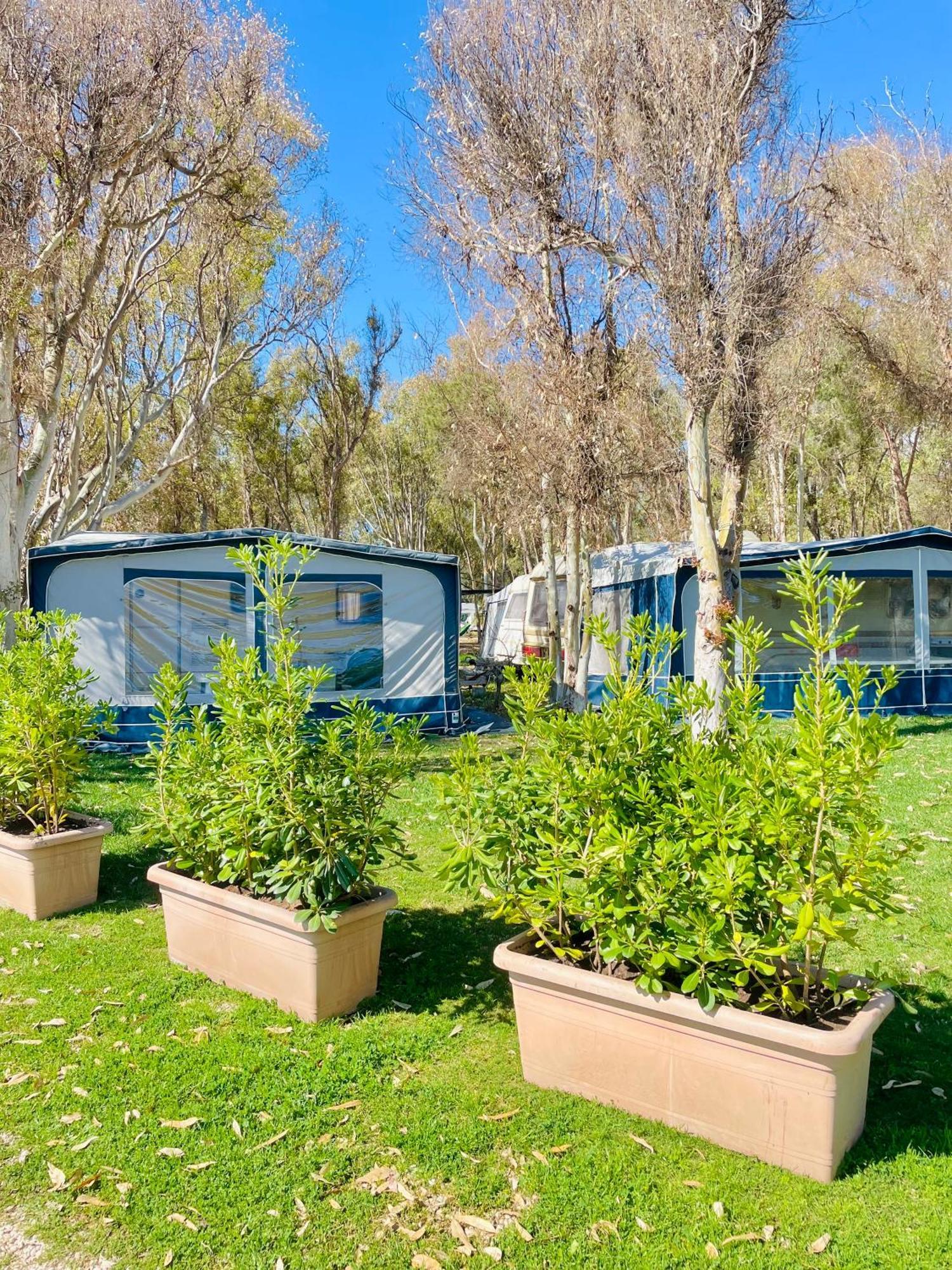 Camping Cala D'Ostia Pula Bagian luar foto