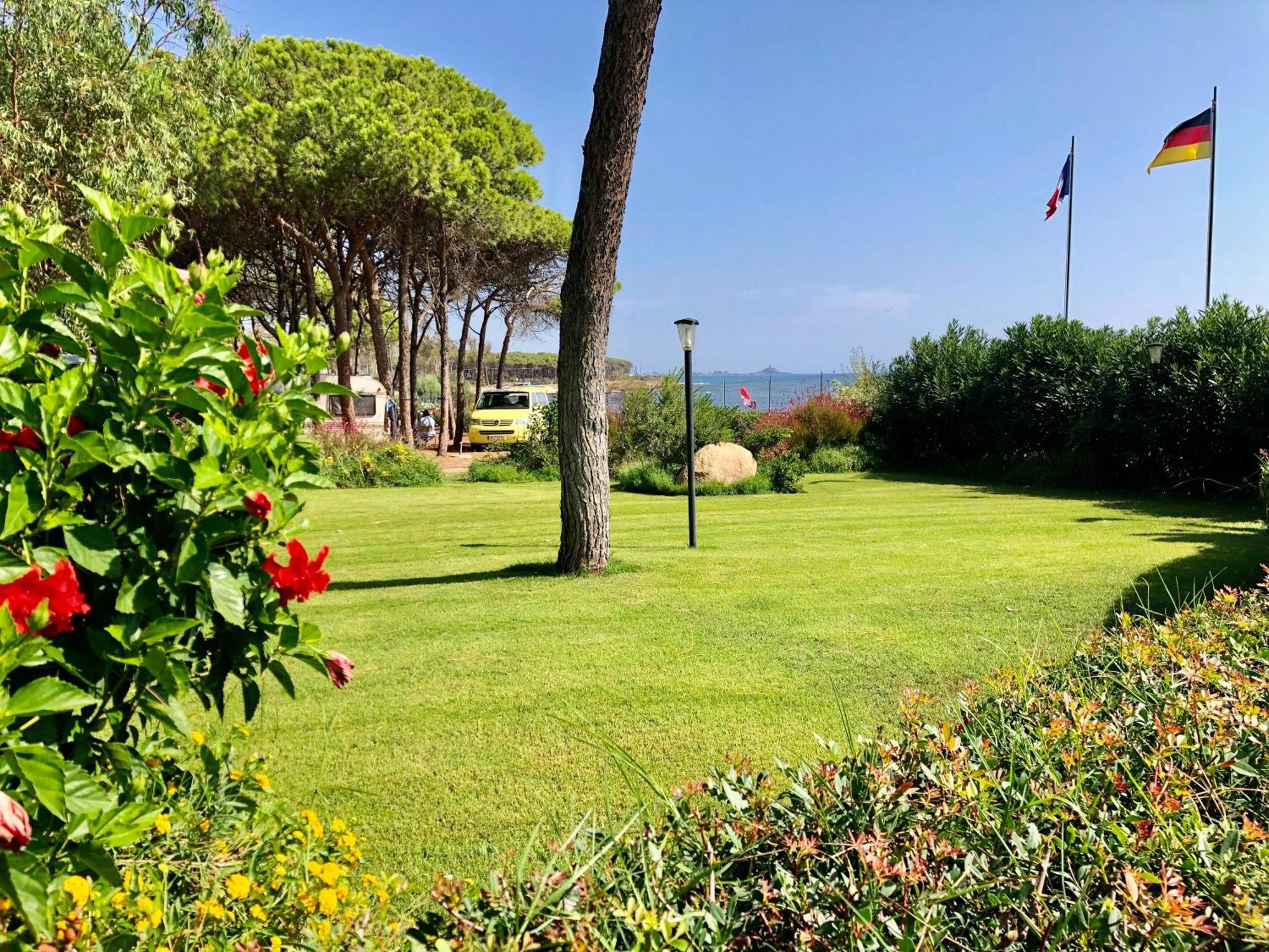 Camping Cala D'Ostia Pula Bagian luar foto