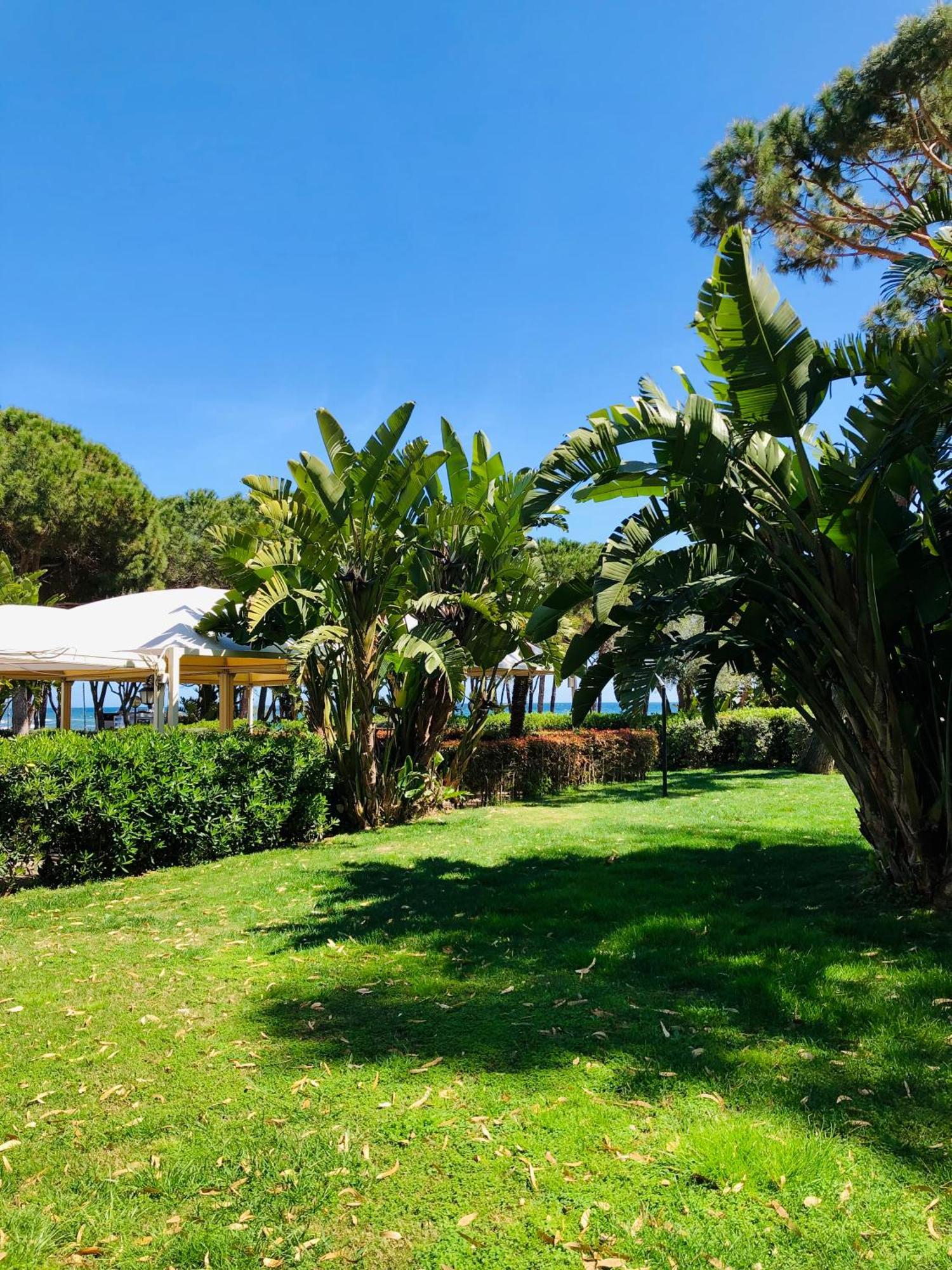 Camping Cala D'Ostia Pula Bagian luar foto