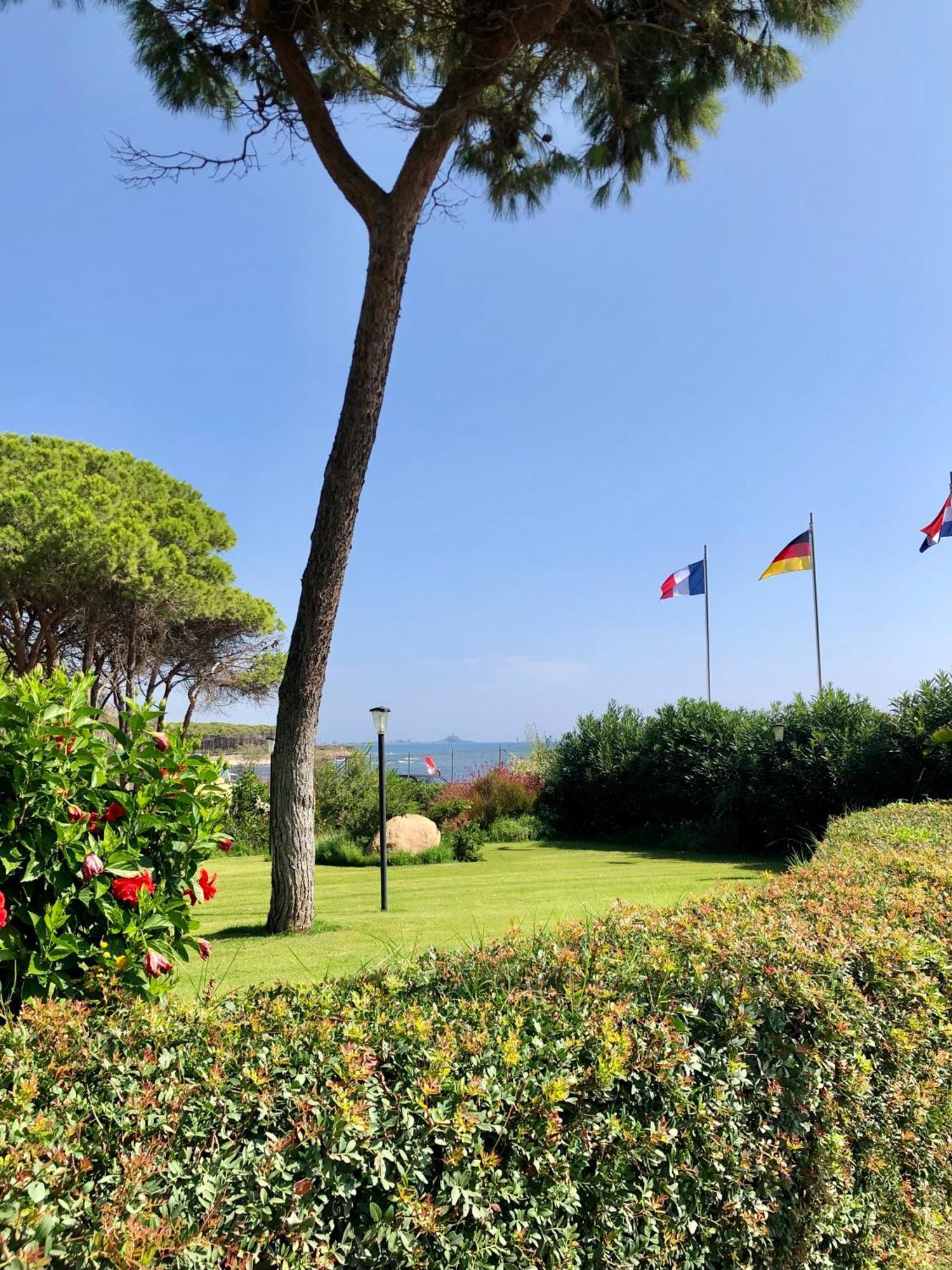 Camping Cala D'Ostia Pula Bagian luar foto